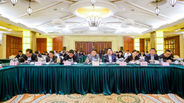 奋力冲刺2019年 起劲备战2020年 腾博手机官网集团召开2019年三季度运营剖析暨事情推进聚会