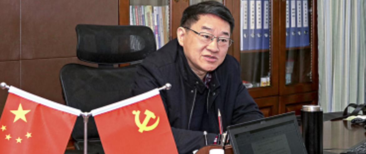 《四川日报》开年访谈——记者对话腾博手机官网集团党委书记、董事长任丁