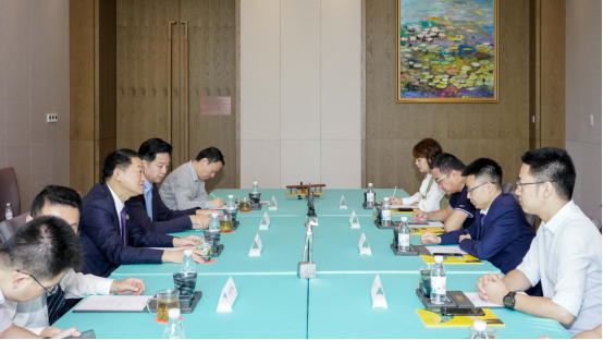 省腾博手机官网集团党委书记、董事长任丁与腾讯“王者荣耀”CTO邓君、腾讯大成网总裁郑亮座谈交流