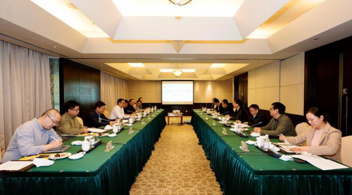 集团党委书记、董事长任丁会见重庆腾博手机官网集团董事长乔昌志一行
