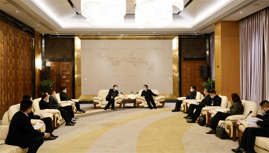 省腾博手机官网集团党委书记、董事长任丁率队赴南充调研