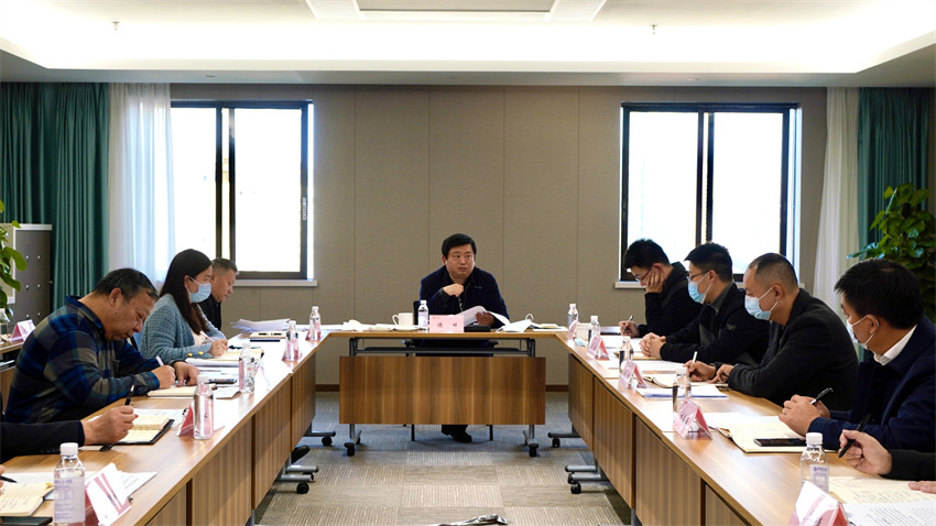 腾博手机官网集团召开加速推进规范董事会建设、司理层成员任期制和左券化治理等专项刷新事情催促会