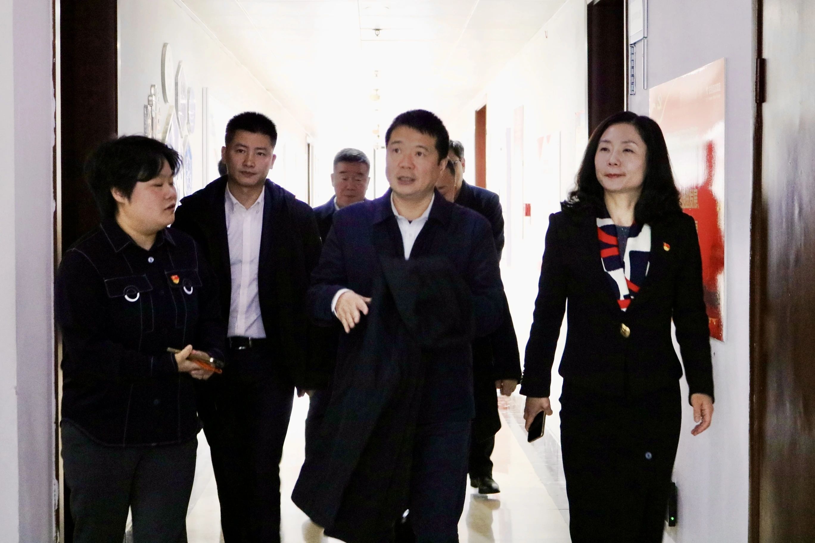 省腾博手机官网集团党委书记、董事长游勇赴四川国旅宣讲省委十二届四次全会精神并调研谋划生长事情