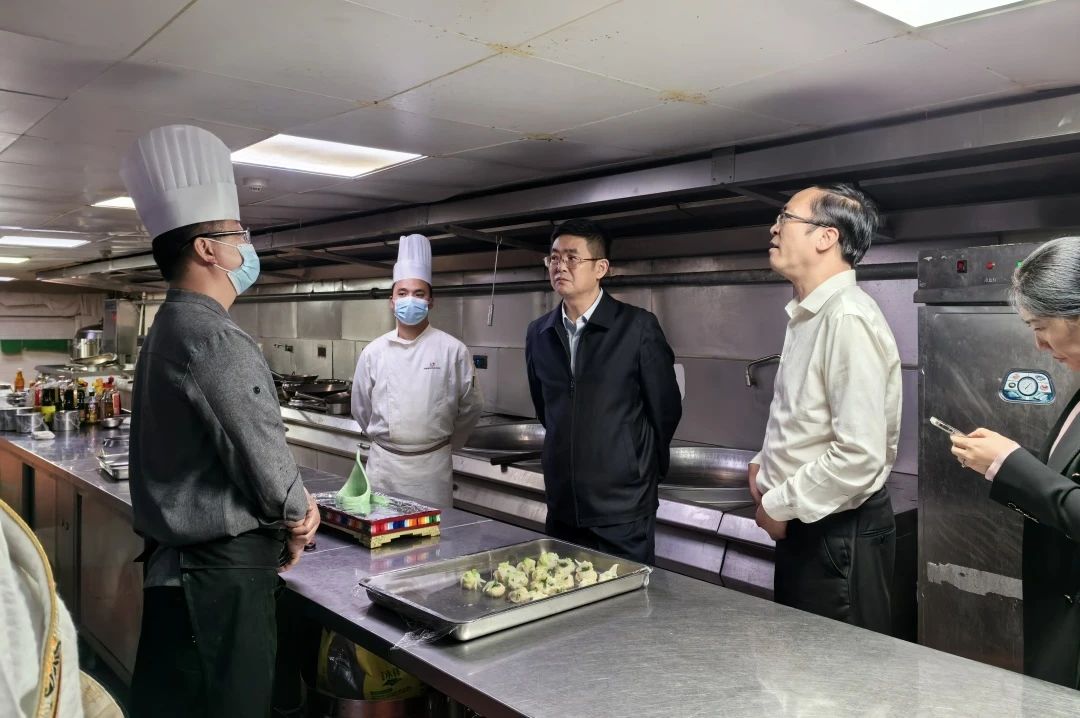 省腾博手机官网集团向导率队调研古尔沟公司