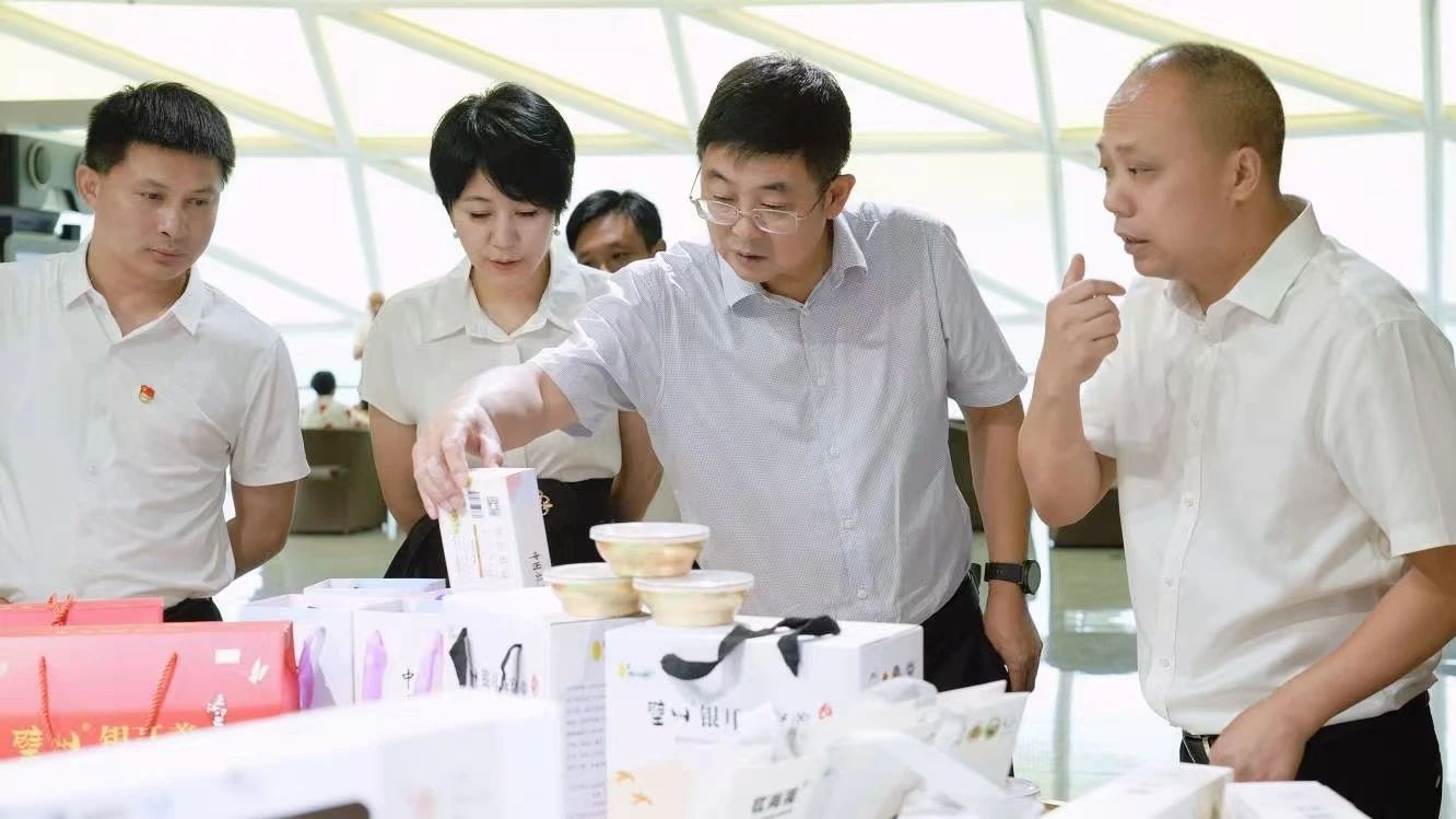 党建引领 县企共兴——省腾博手机官网集团奋力打造托底性帮扶“通江实践”样板